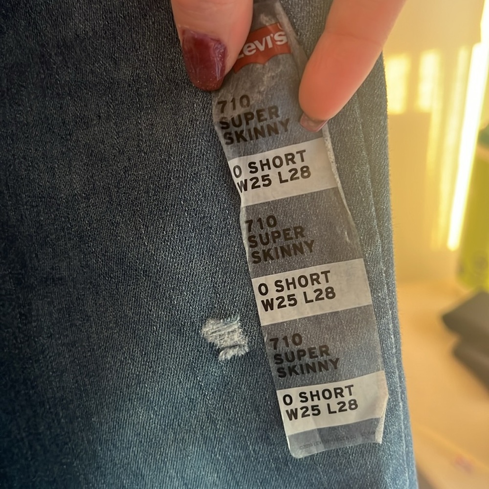 Levi’s - Picture 5 of 10
